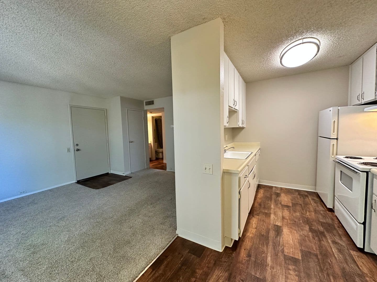 Sacramento Apartment: 1616 Q Street