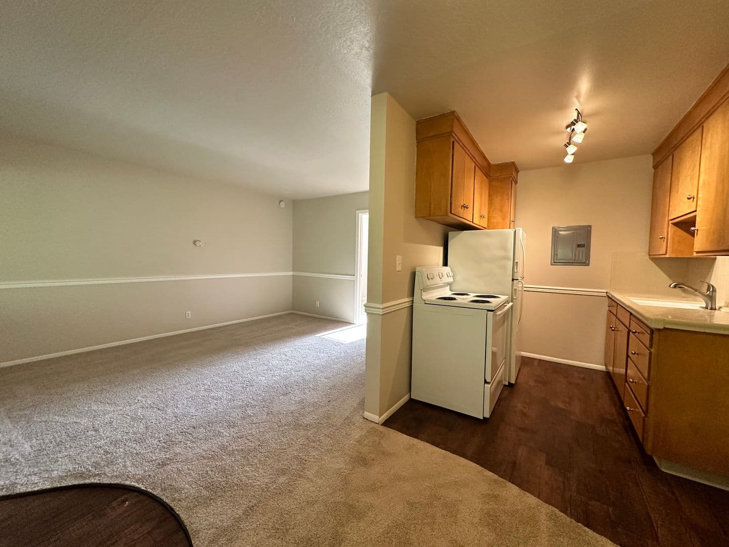 Sacramento Apartment: 5484 Carlson Drive