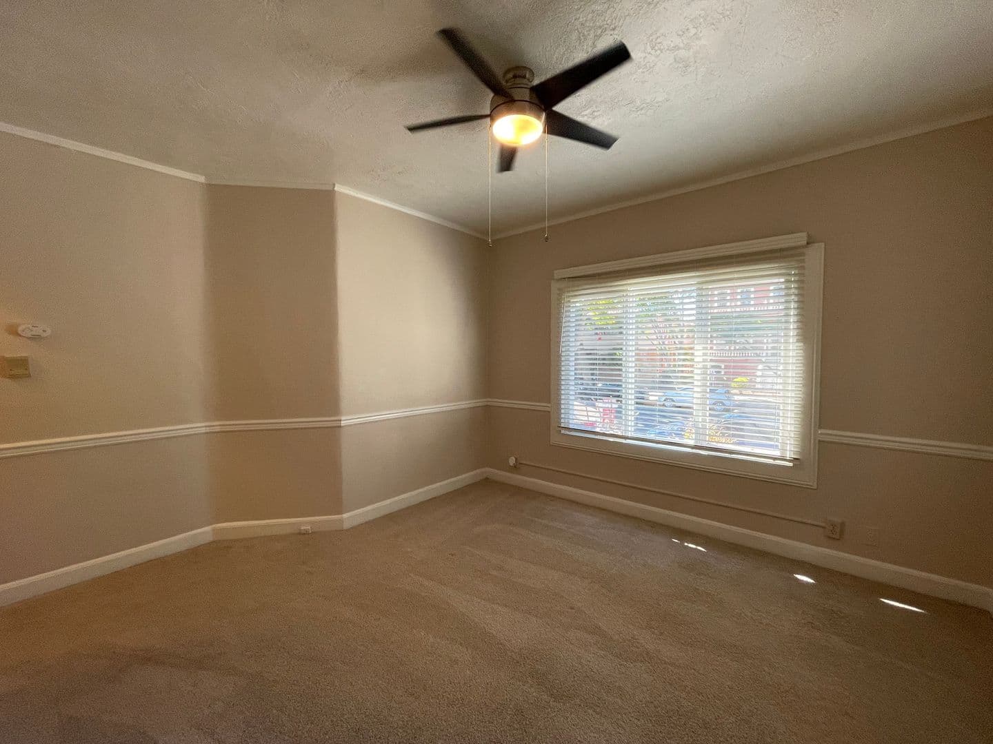 Sacramento Apartment: 1705 N Street