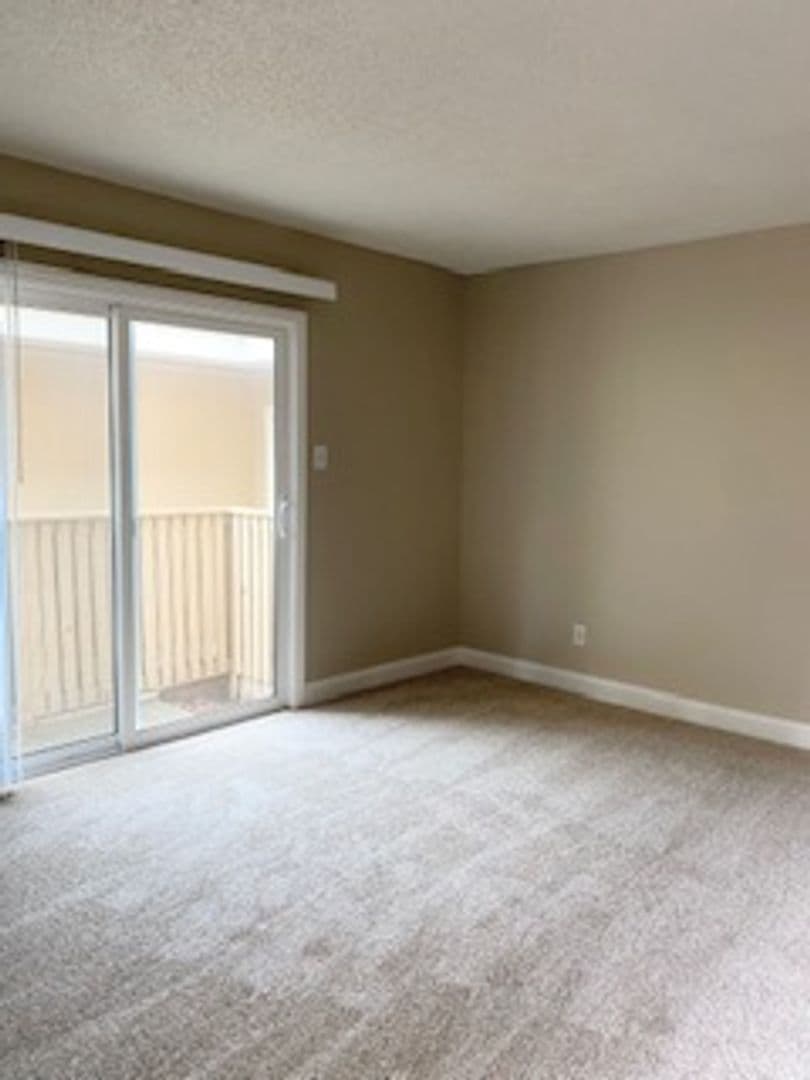 Sacramento Apartment: 5971 Lake Crest Way