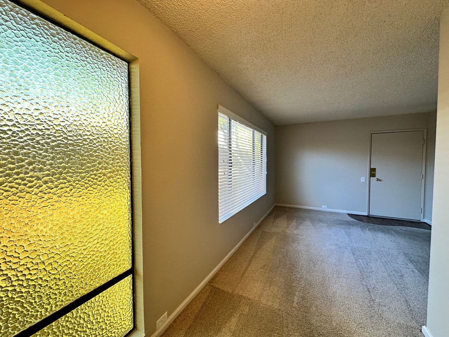 Sacramento Apartment: 1616 Q Street