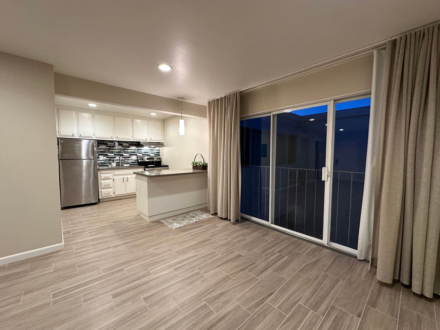 Sacramento Apartment: 2400 Q Street
