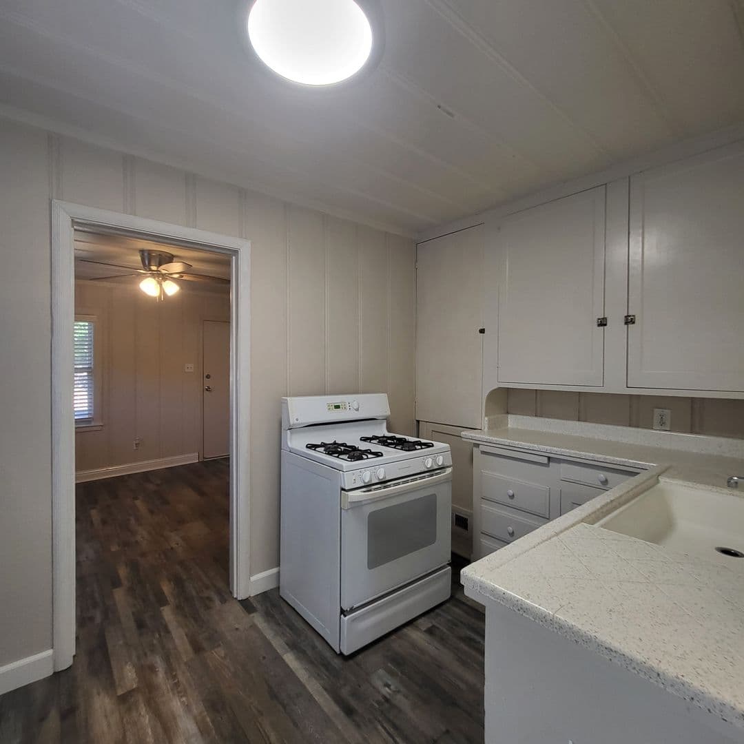 Sacramento Apartment: 4500 63rd Street