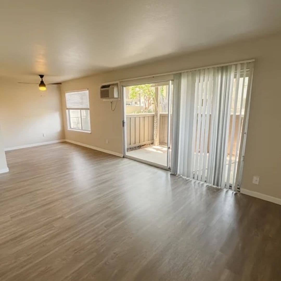 West Sacramento Apartment: 555 Douglas Street