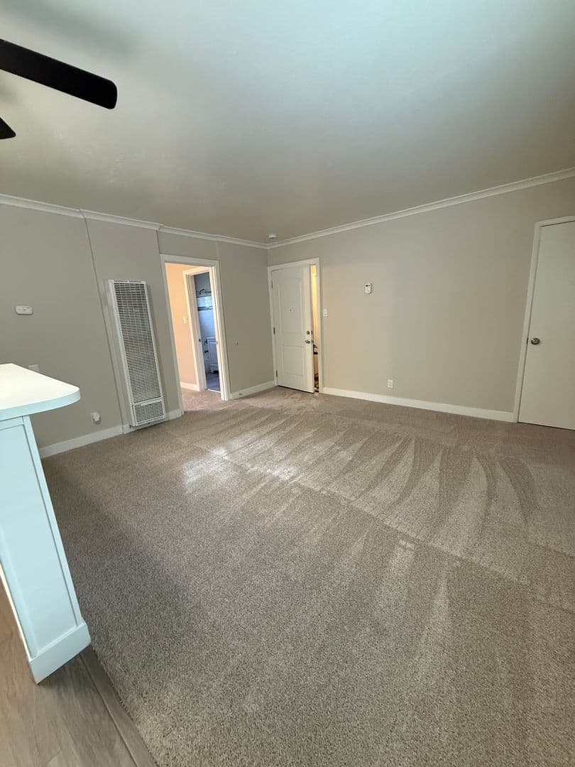 Sacramento Apartment: 2311 I Street #9