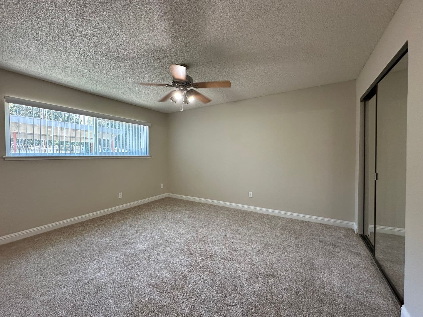 Sacramento Apartment: 5981 Lake Crest Way