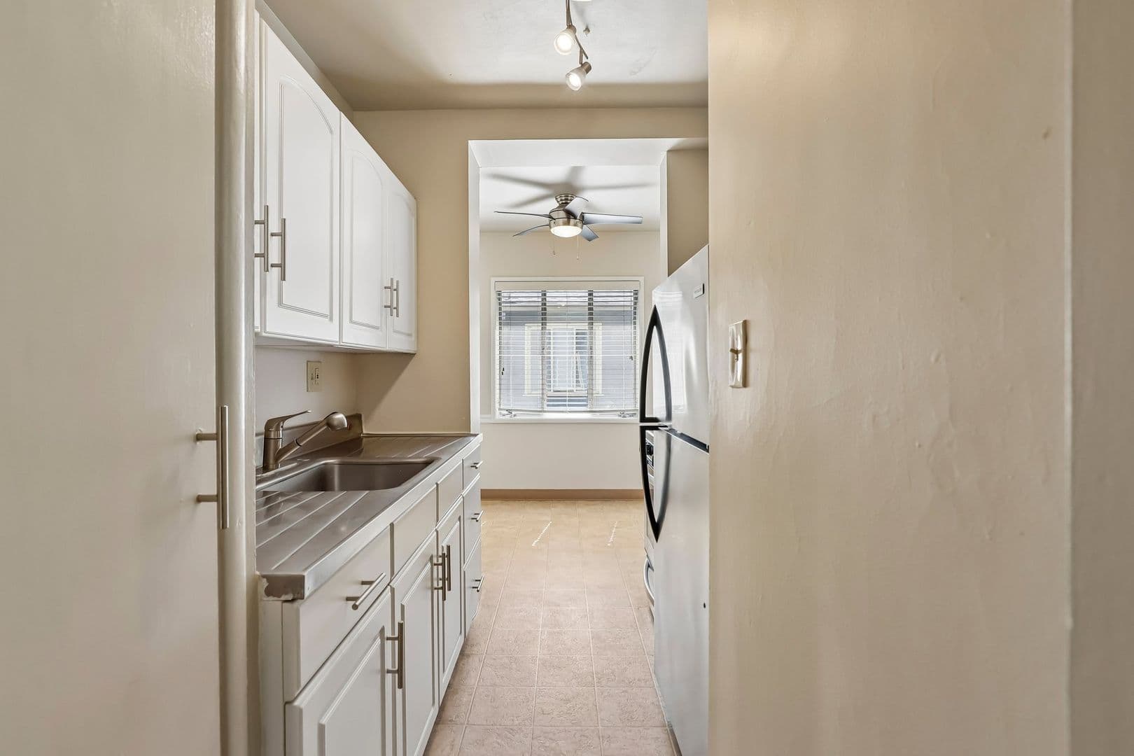 Sacramento Apartment: 1625 H Street