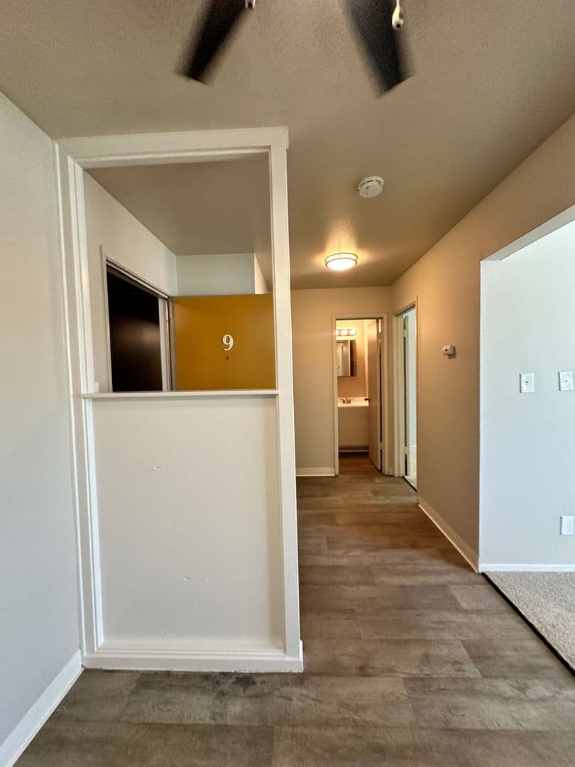 Sacramento Apartment: 2941 Marconi Avenue