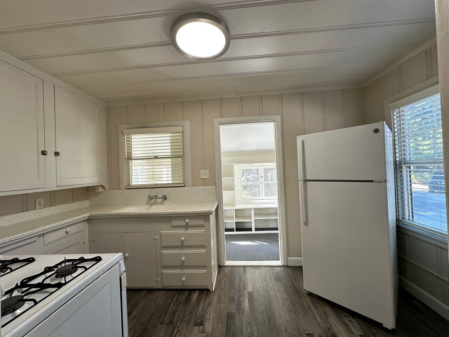 Sacramento Apartment: 4500 63rd Street