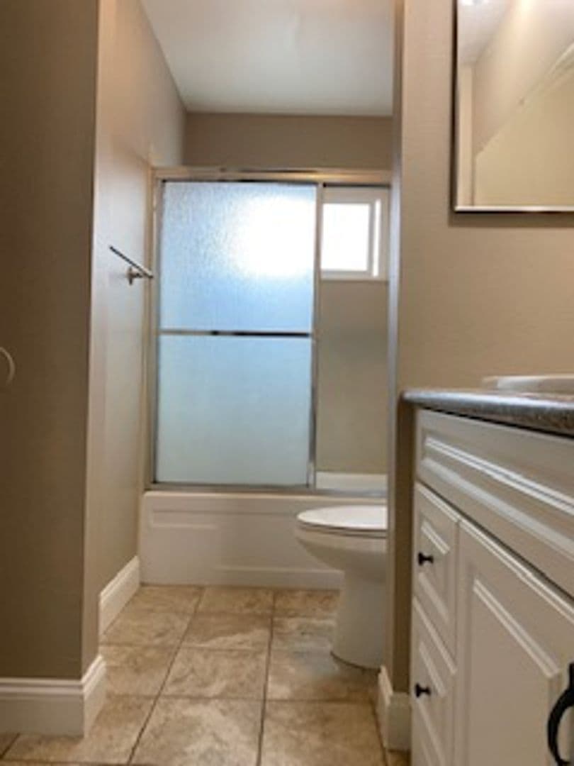 Sacramento Apartment: 5971 Lake Crest Way