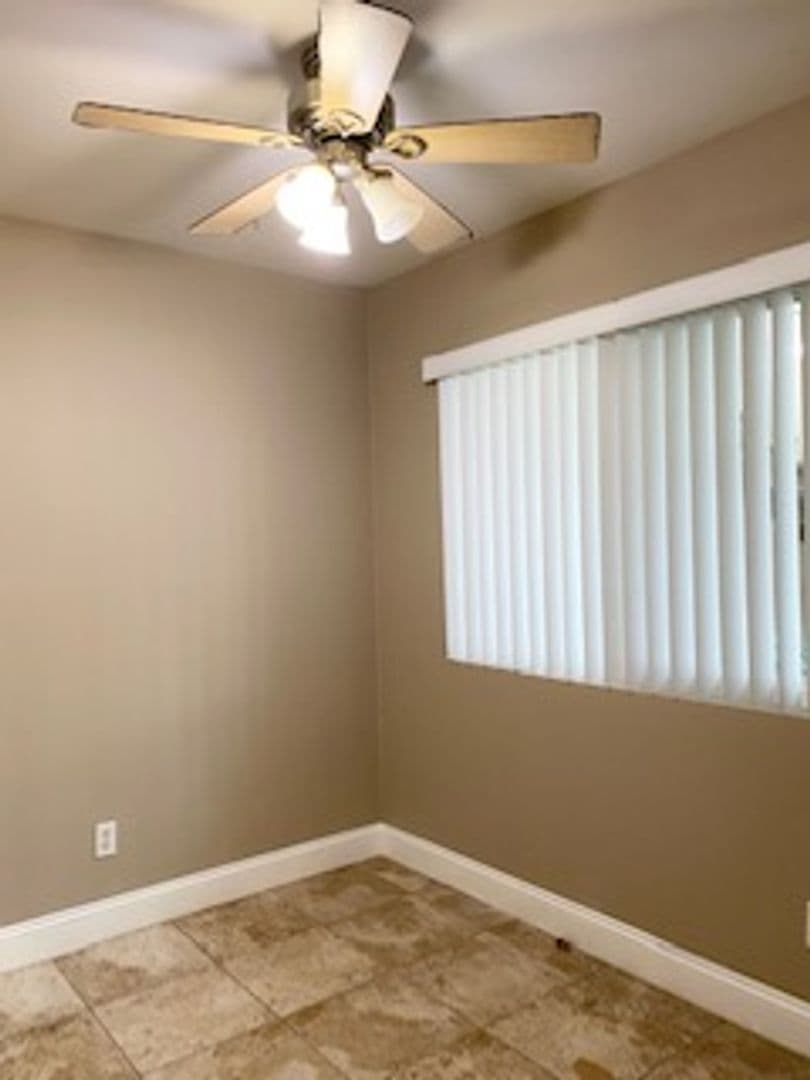 Sacramento Apartment: 5971 Lake Crest Way
