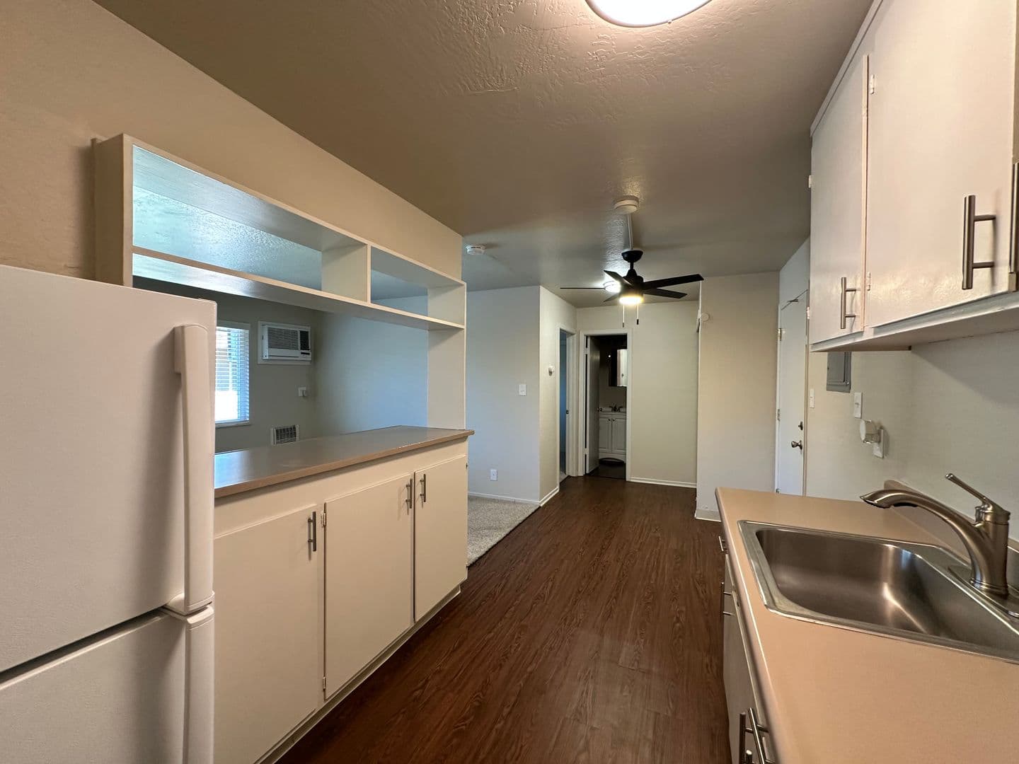 Sacramento Apartment: 2941 Marconi Avenue