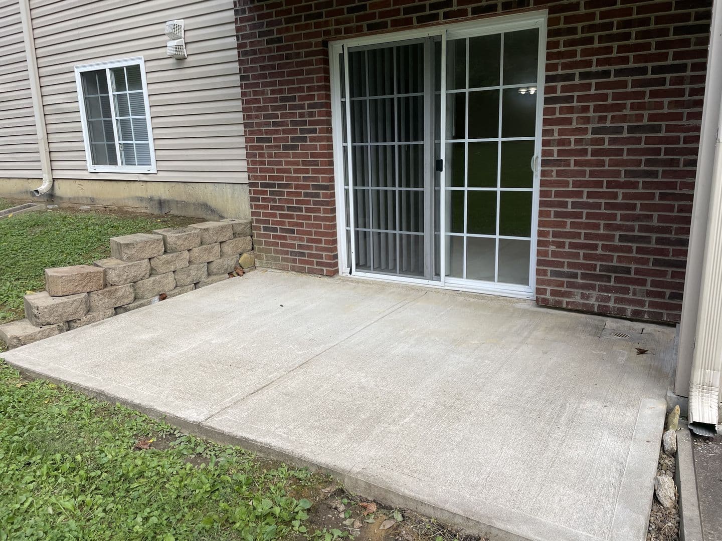 Harrison Apartment: 10905 Shaker Point Way