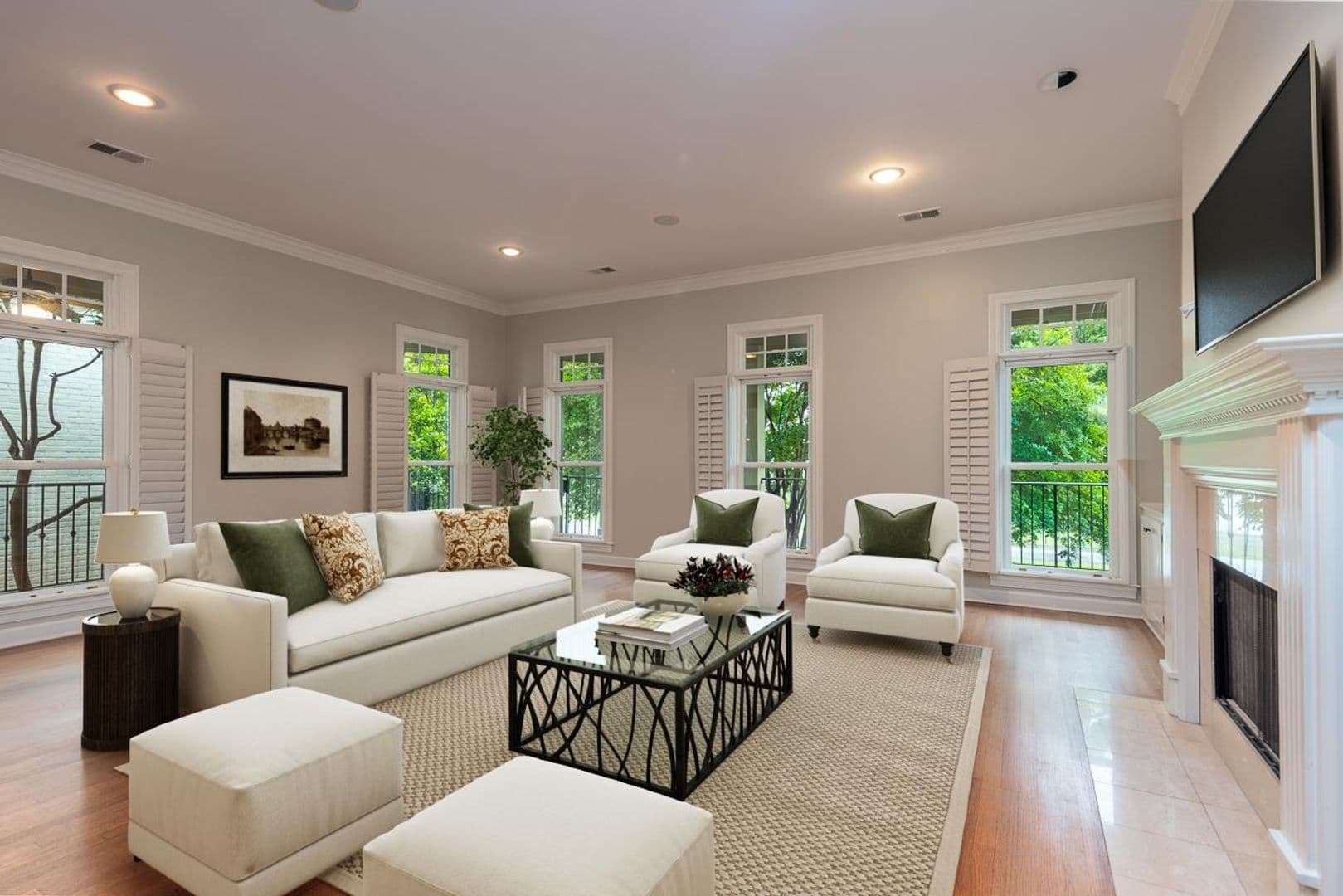 Memphis House: 1060 Island Drive