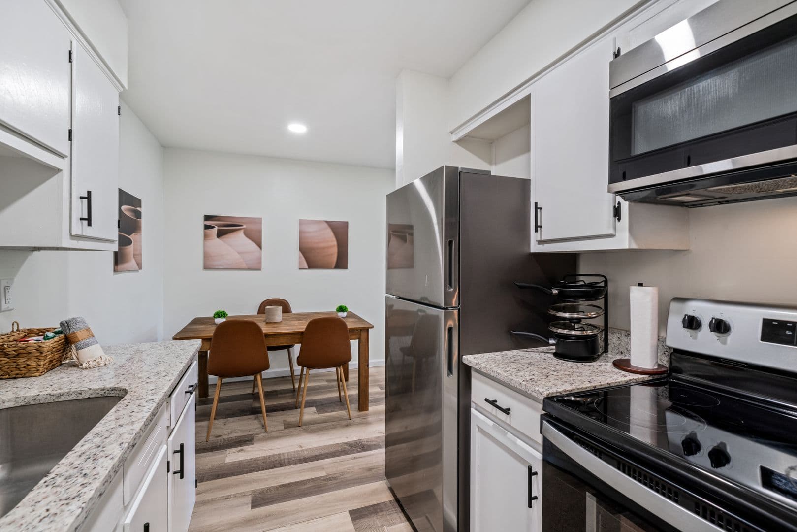 Memphis Apartment: 1512 Court Ave.