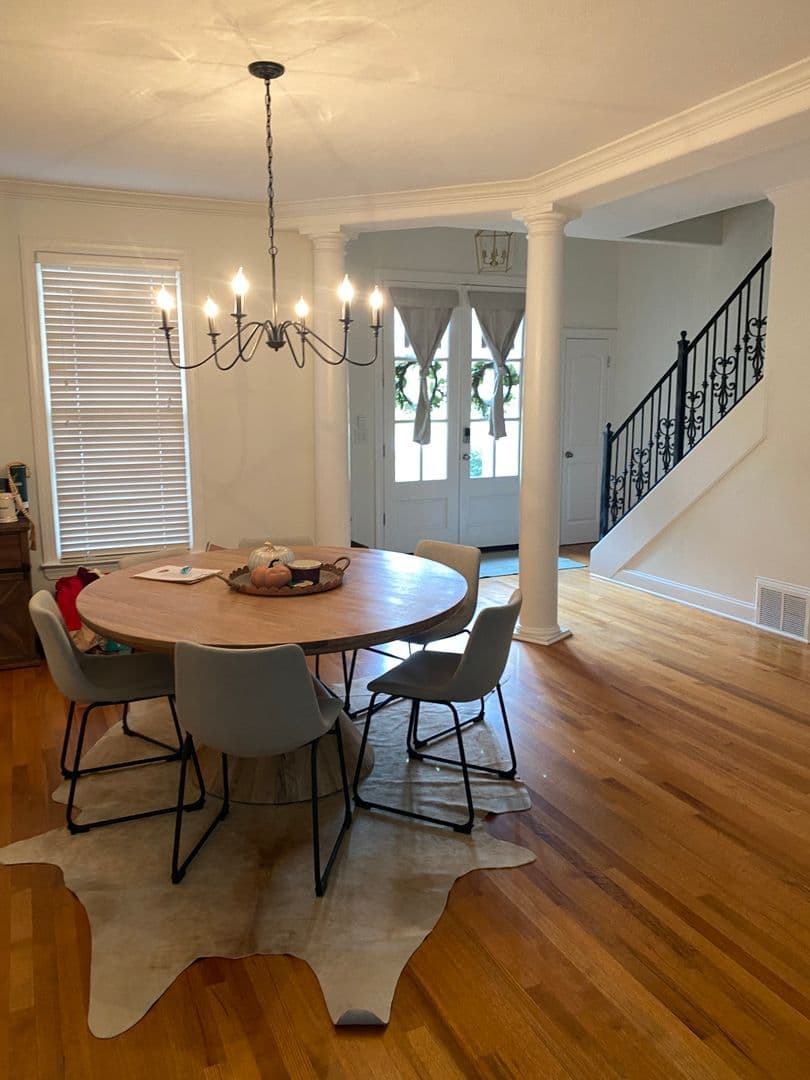 Lakeland House: 10138 Gillespie Oak