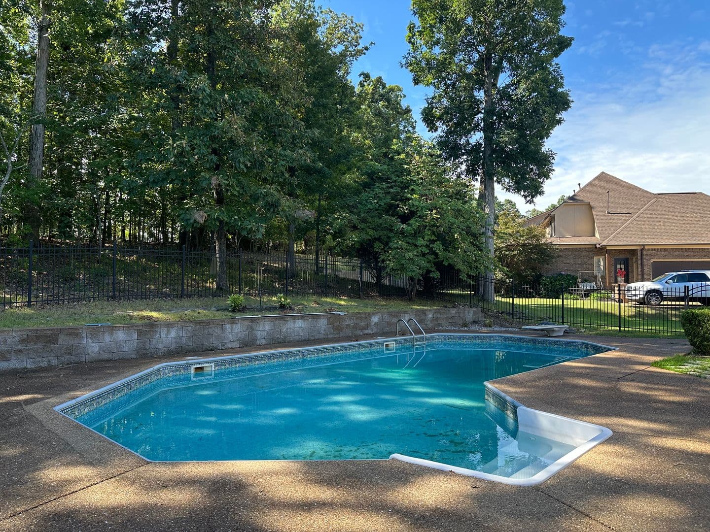 Lakeland House: 10135 Ridgewood Oak Dr.