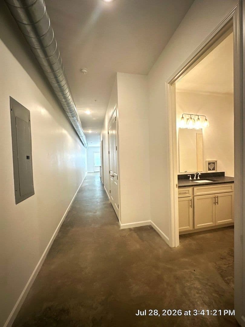 Memphis Apartment: 78 N Rembert Street