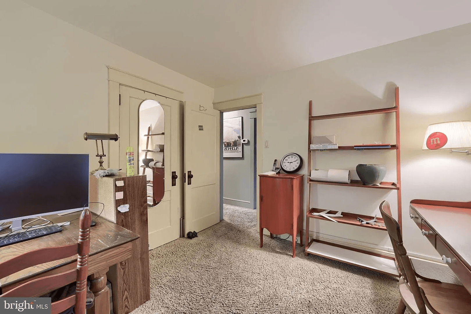 Lititz House: 26 W Lemon St