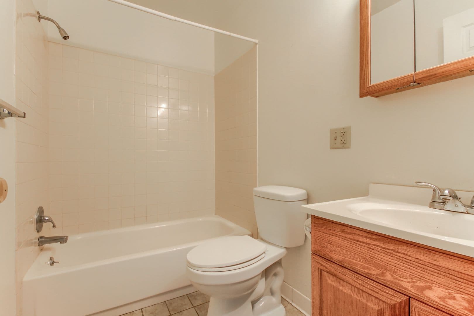 Hershey Apartment: 1531 Fishburn Road