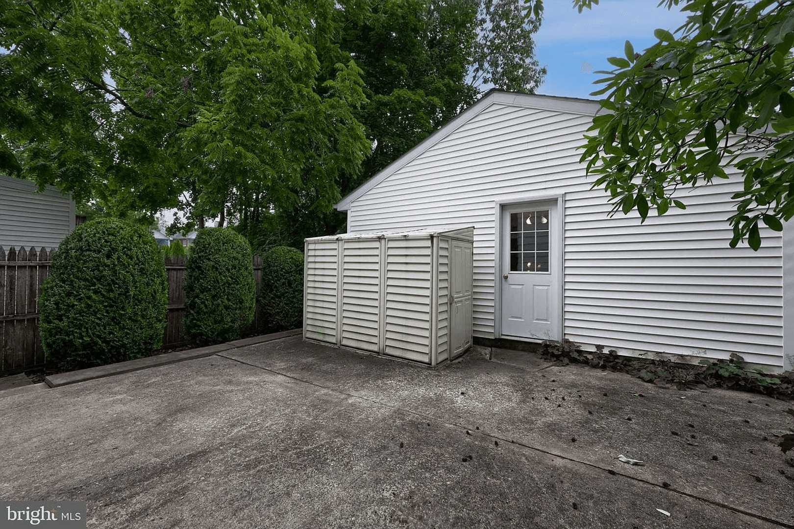 Lititz House: 26 W Lemon St