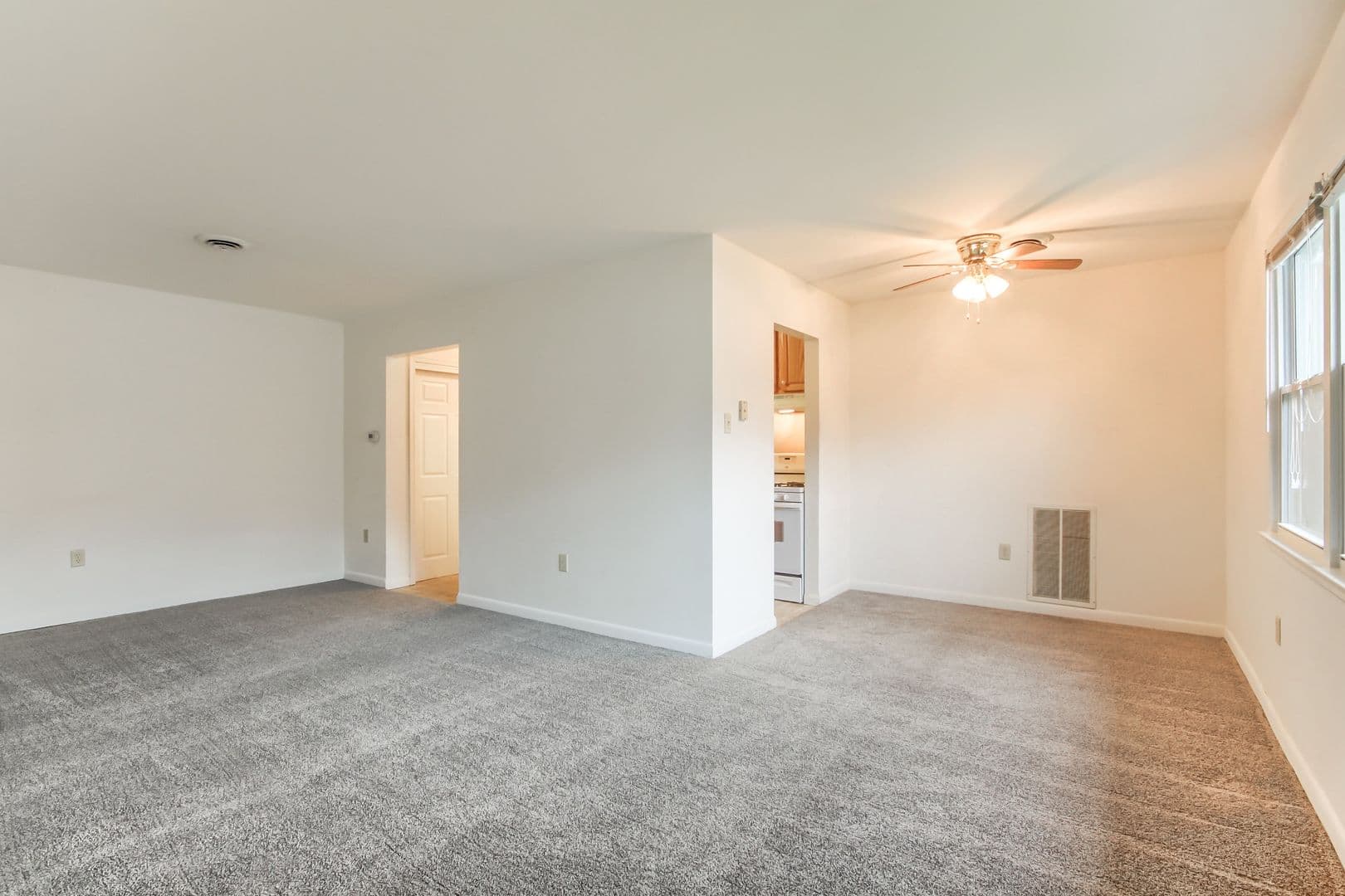 Hershey Apartment: 1531 Fishburn Road