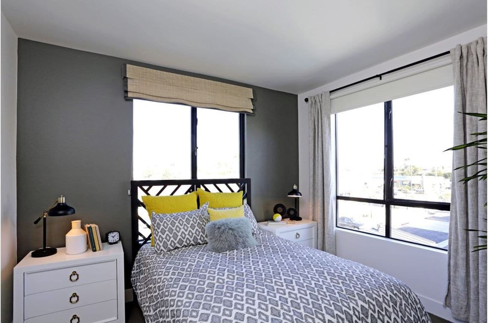 Chula Vista Apartment: 986 Broadway