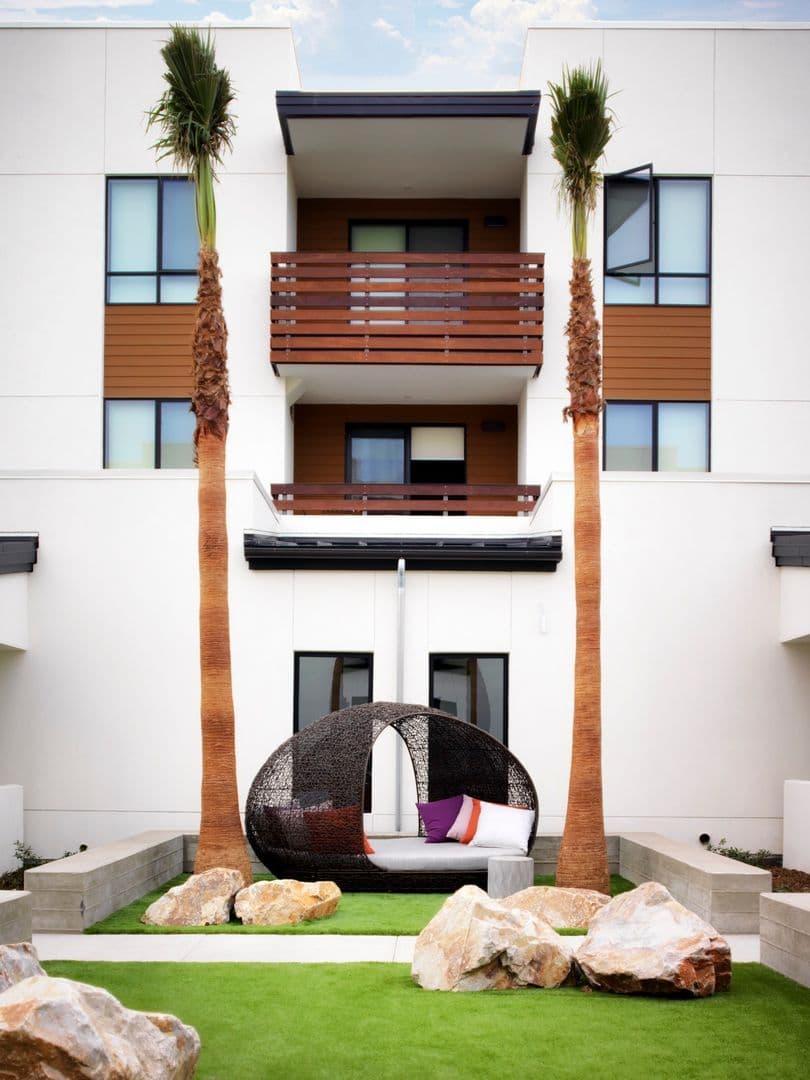 Chula Vista Apartment: 986 Broadway
