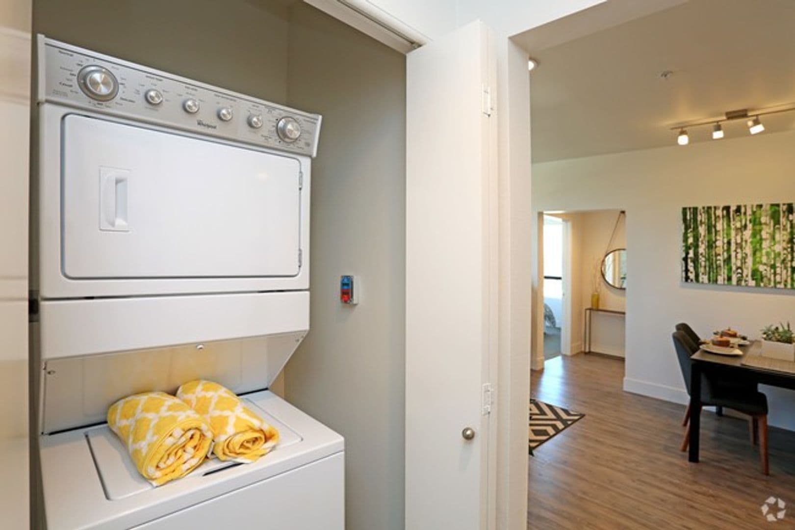 Chula Vista Apartment: 986 Broadway