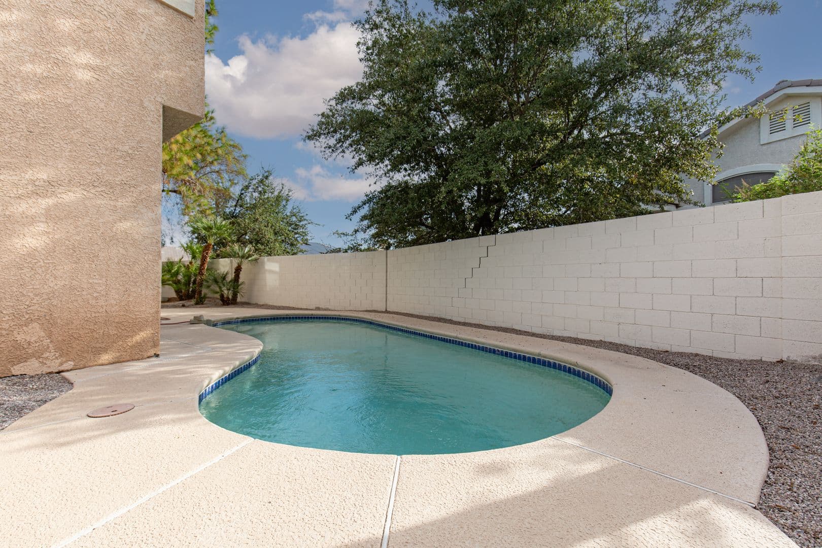 Henderson House: 256 Horizon Pointe CIR
