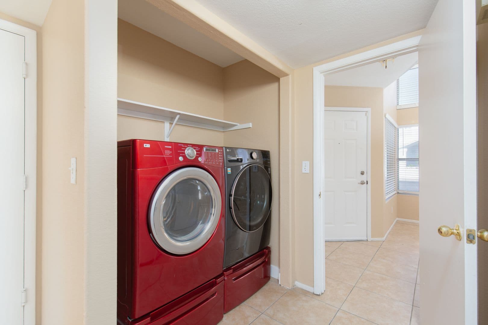 Las Vegas House: 8348 Granite Peak Ct