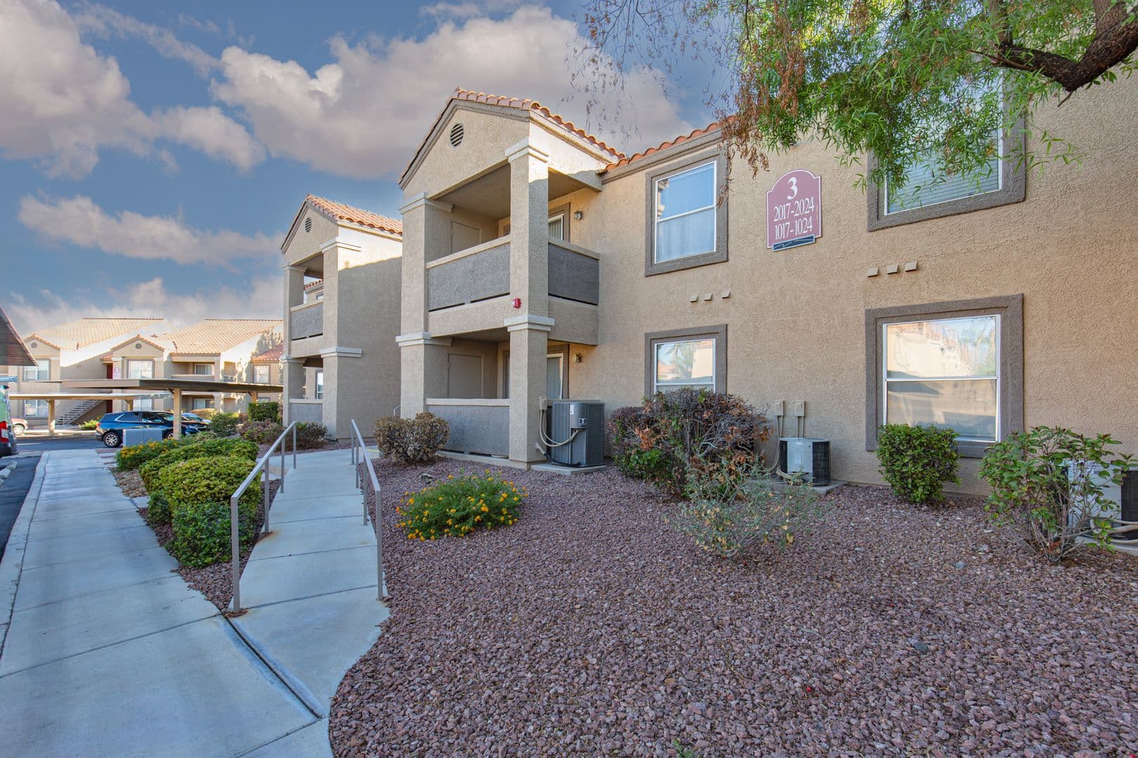 Las Vegas House: 2300 E Silverado Ranch Blvd #2022