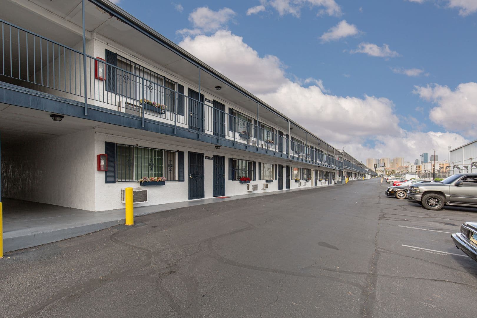 Las Vegas House: 4600 University Center Dr #247