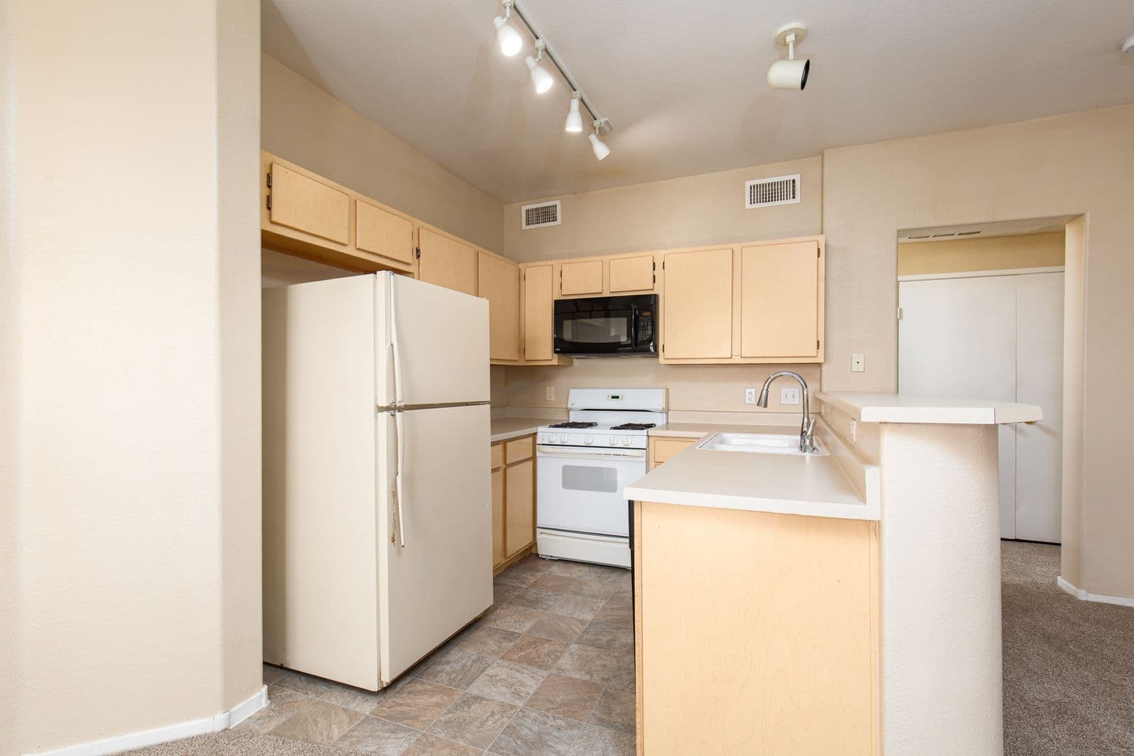 North Las Vegas House: 1881 W. Alexander Rd #101