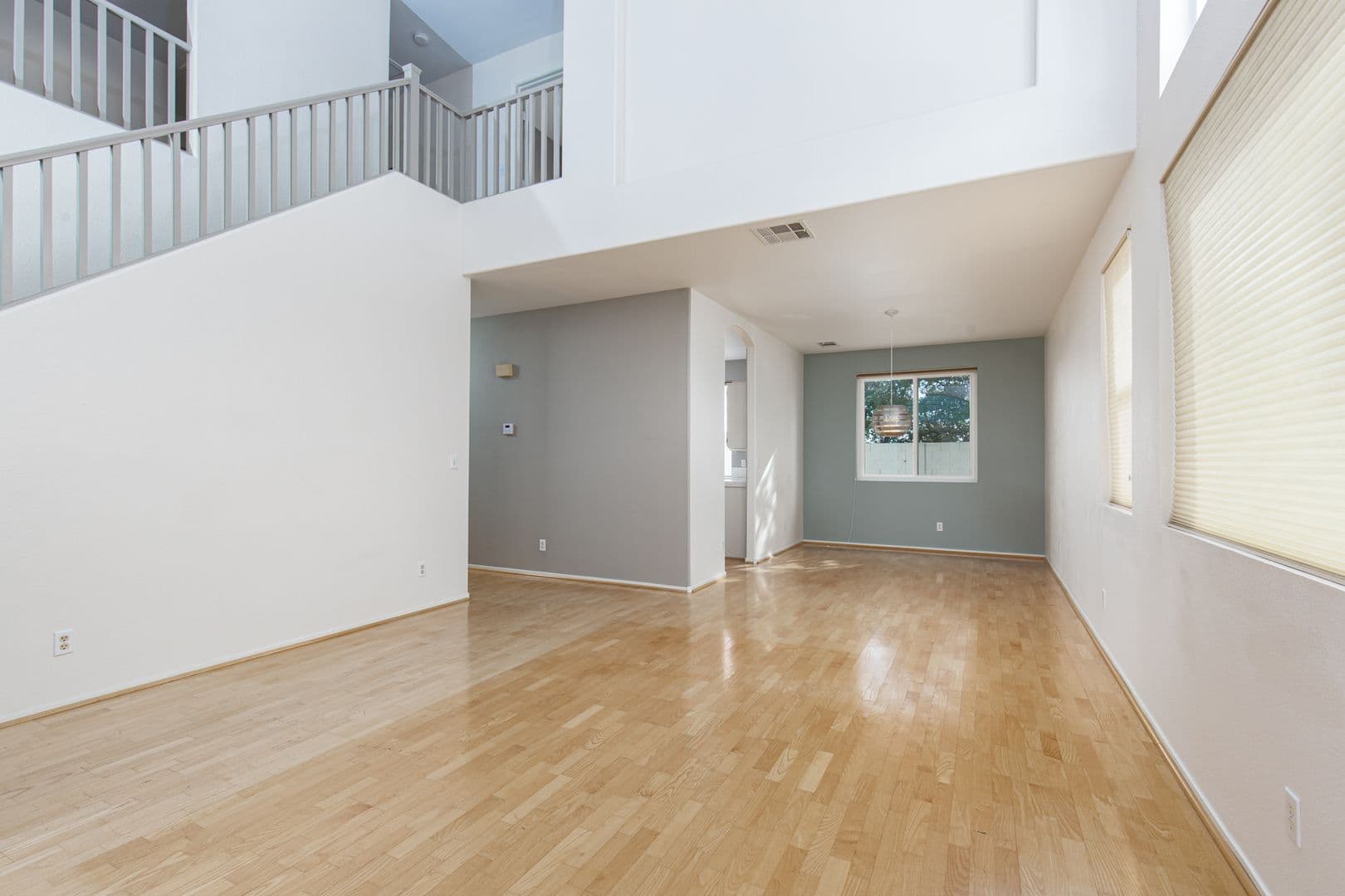 Henderson House: 256 Horizon Pointe CIR