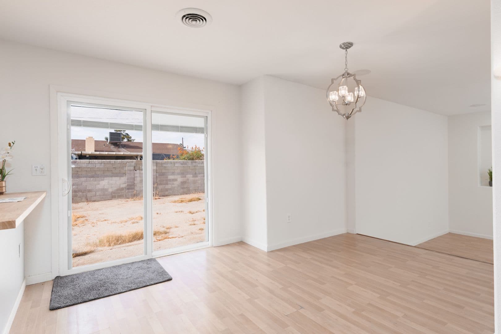 Las Vegas House: 4411 E Boston Ave
