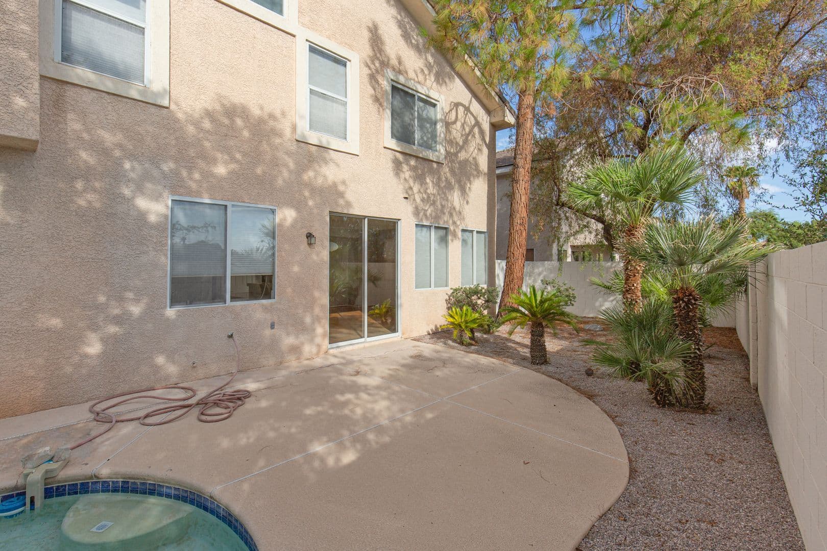 Henderson House: 256 Horizon Pointe CIR