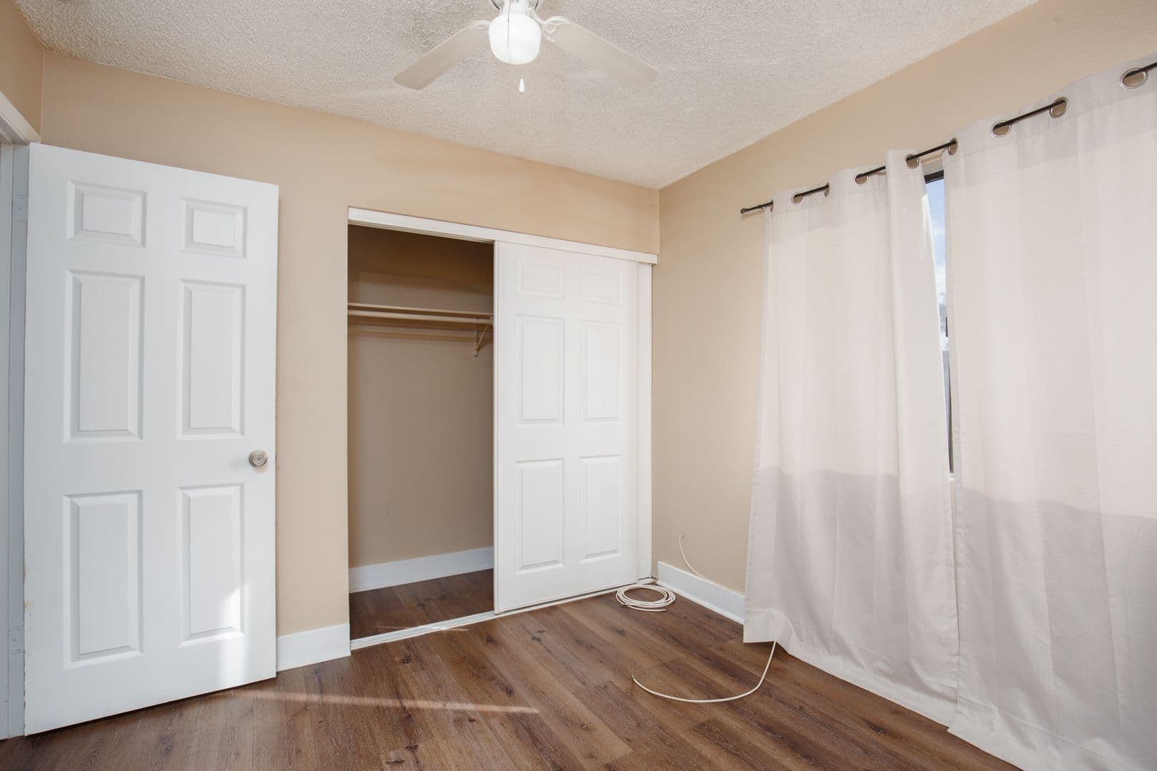 Henderson House: 619 Pepper Tree Cir