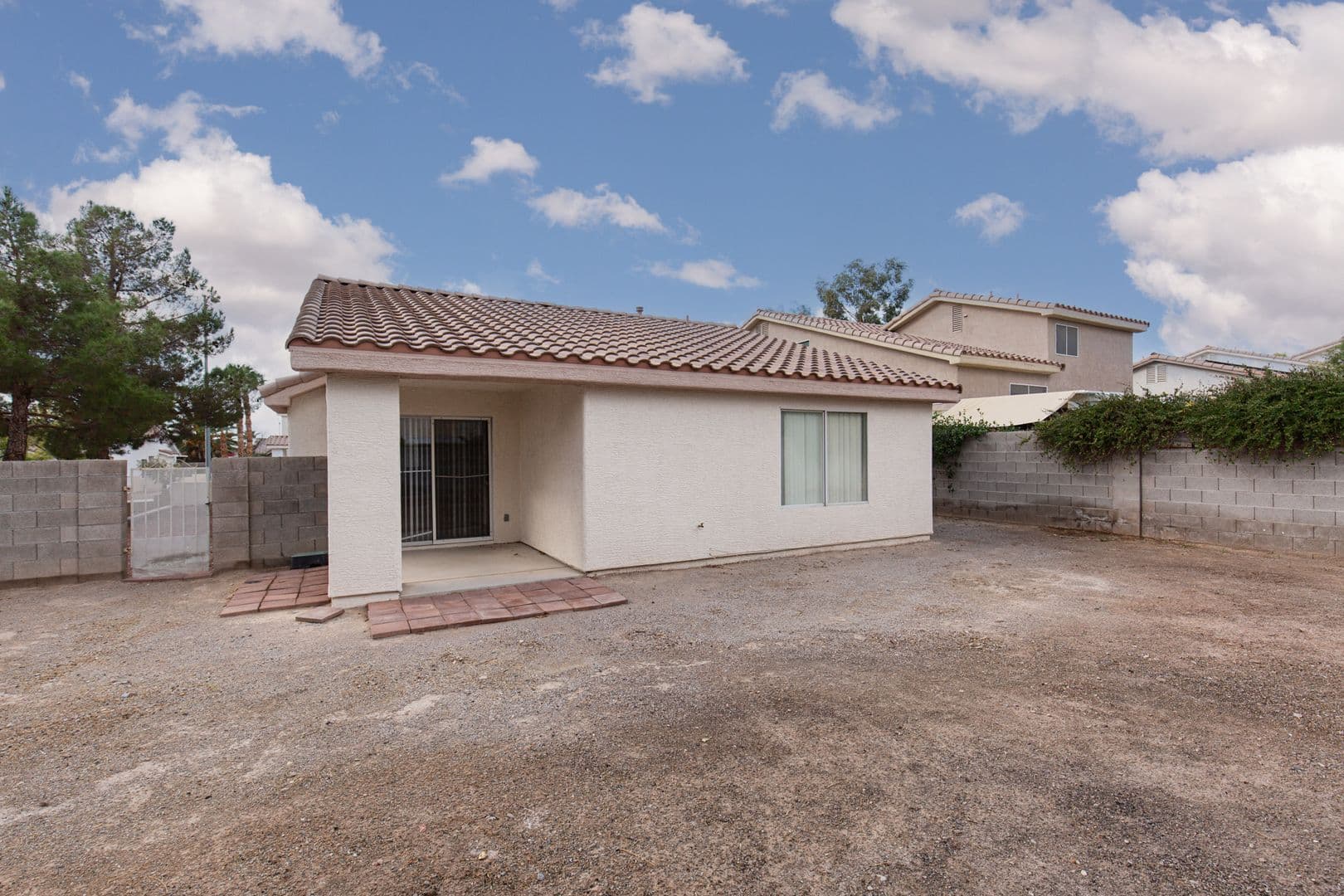 Las Vegas House: 8212 Bluff Creek Ave