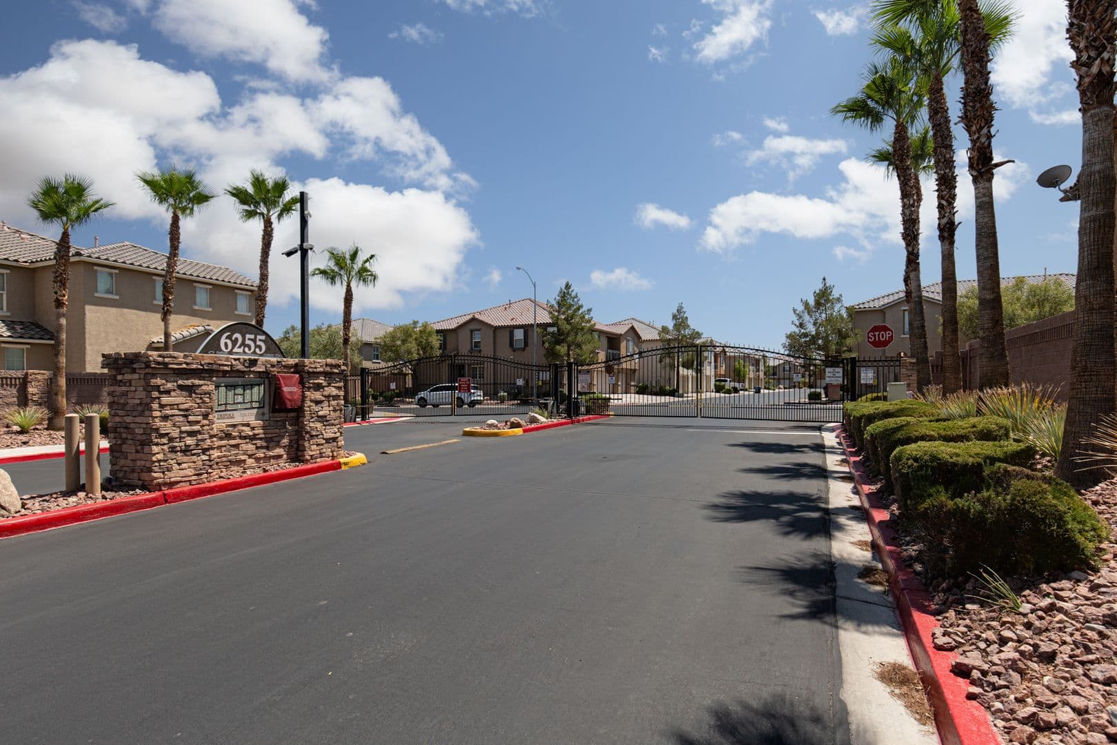 Las Vegas House: 6255 W Arby Ave Unit 152