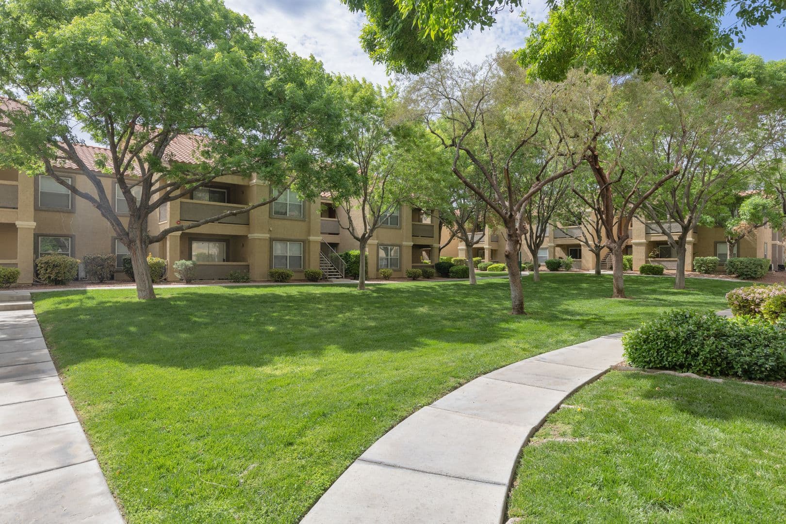 Las Vegas House: 2300 E Silverado Ranch Blvd #2022