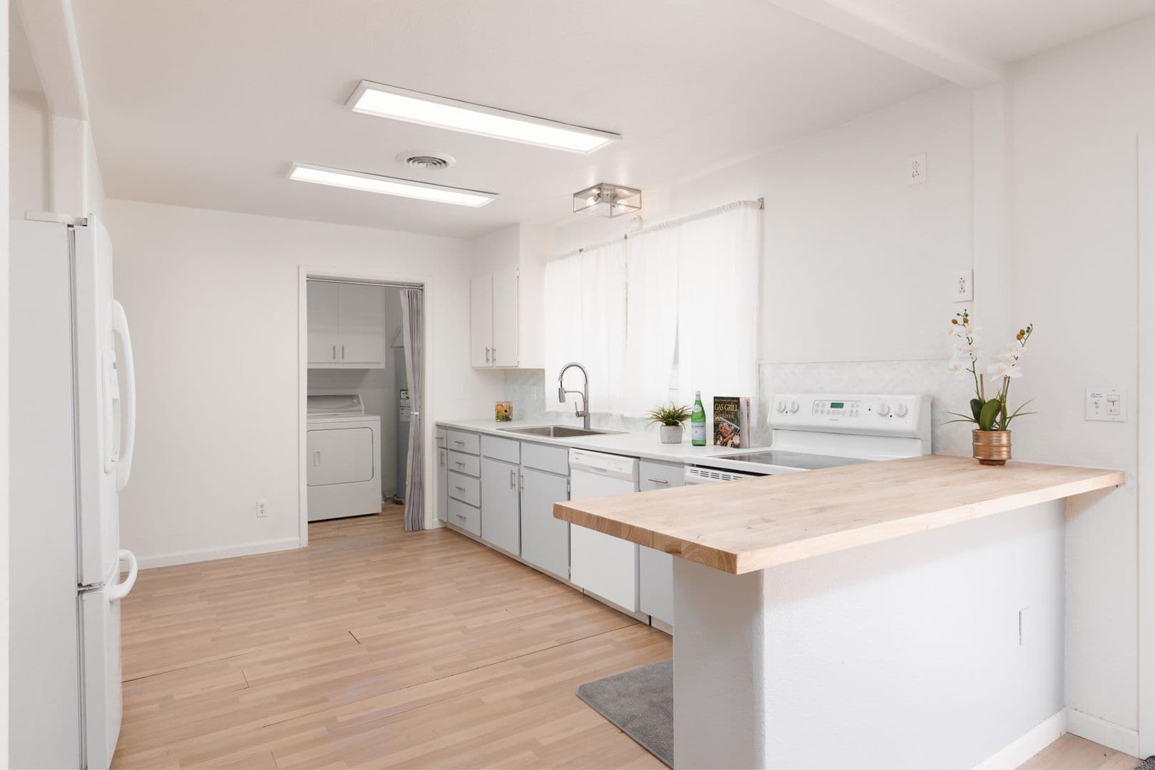 Las Vegas House: 4411 E Boston Ave