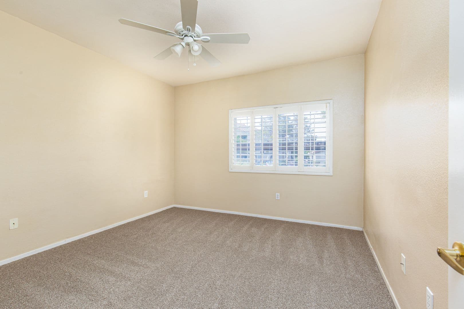 North Las Vegas House: 1881 W. Alexander Rd #101