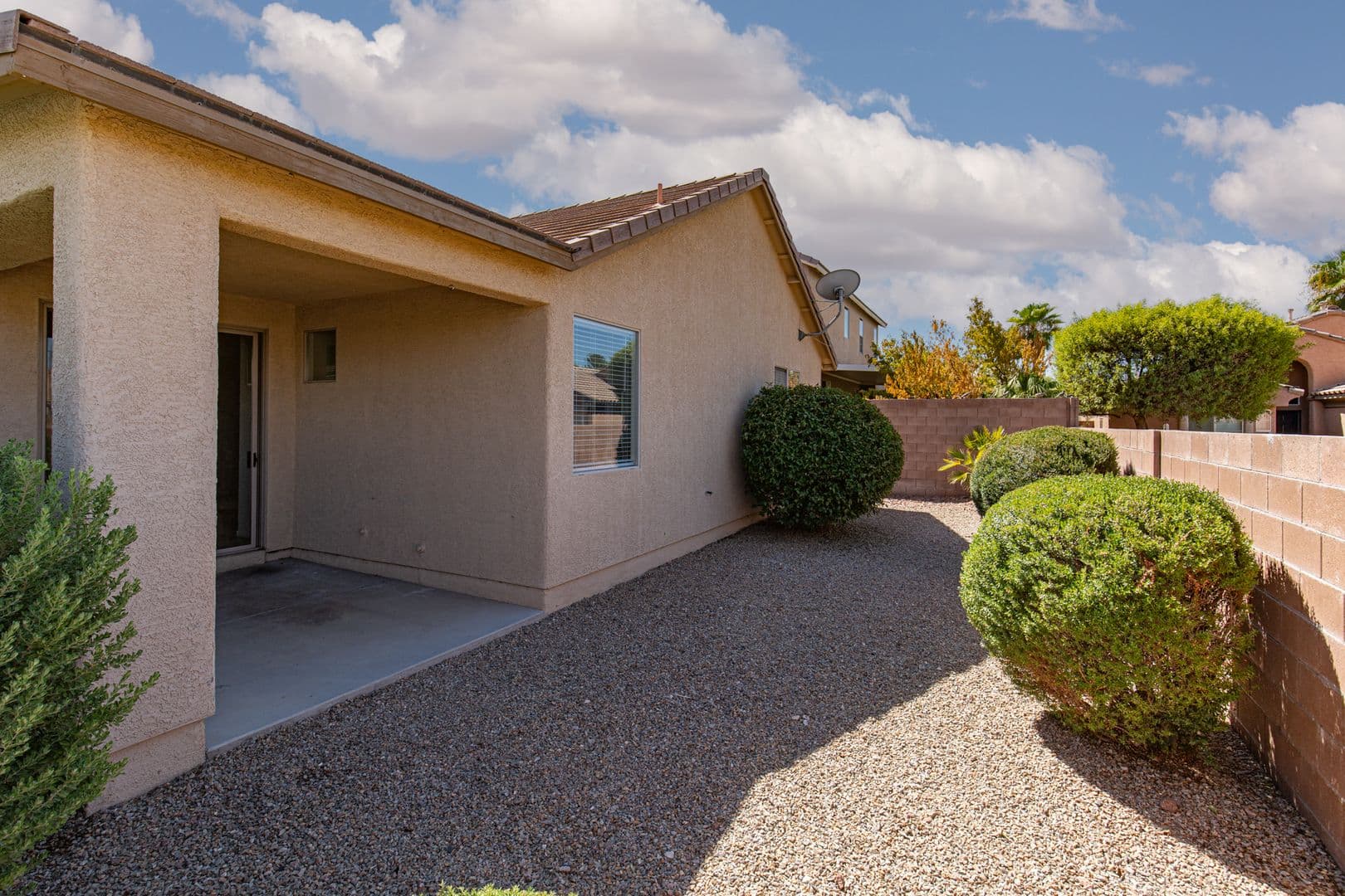 Henderson House: 787 Rise Canyon Dr