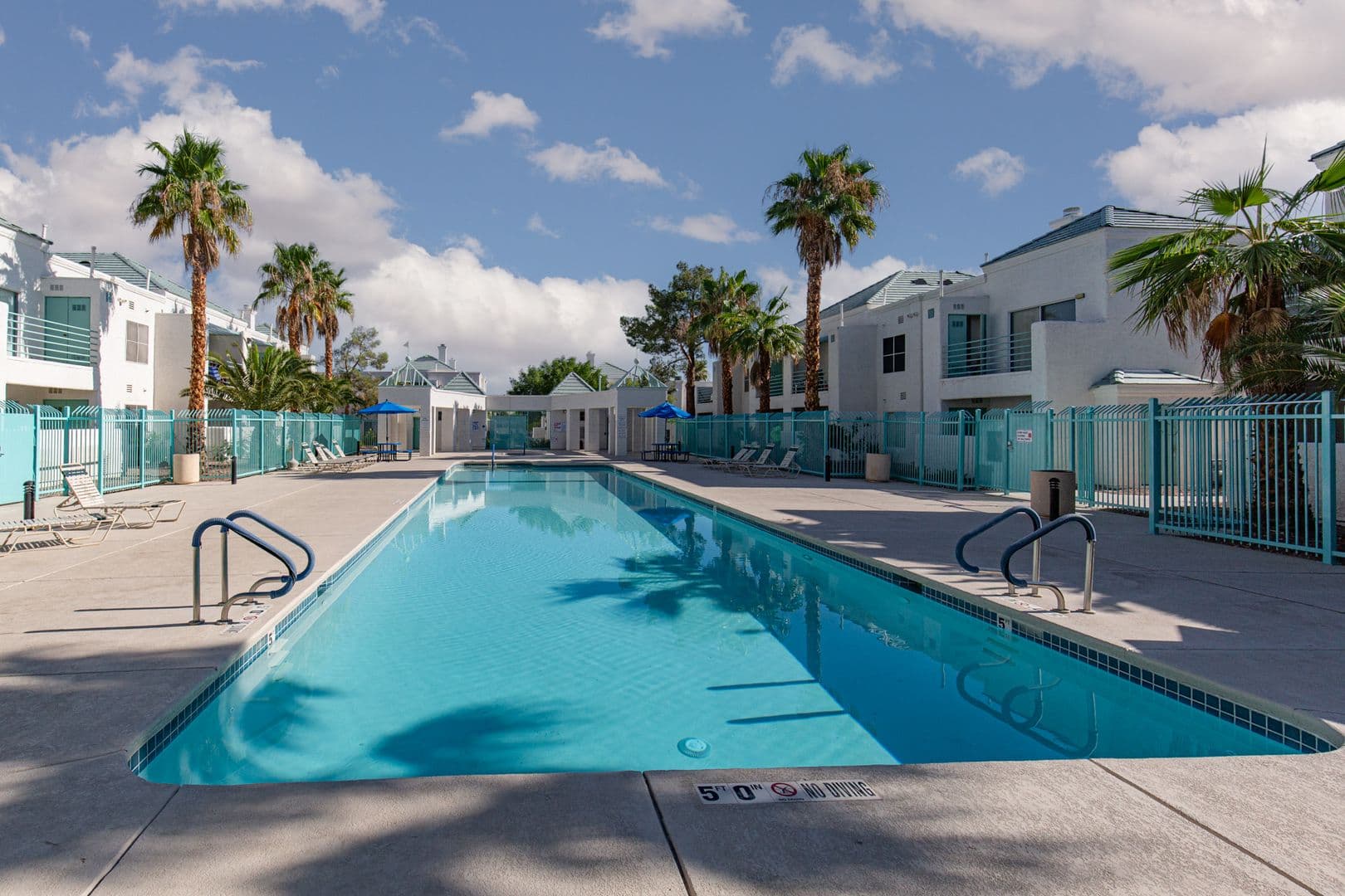 Las Vegas House: 7100 Pirates Cove Rd #2042