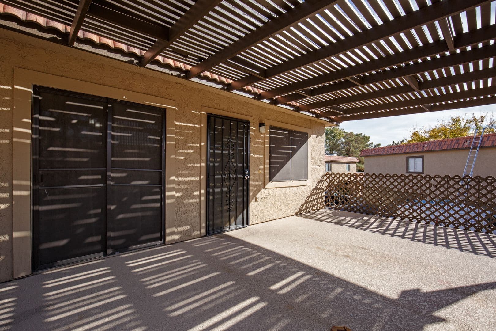 Henderson House: 619 Pepper Tree Cir