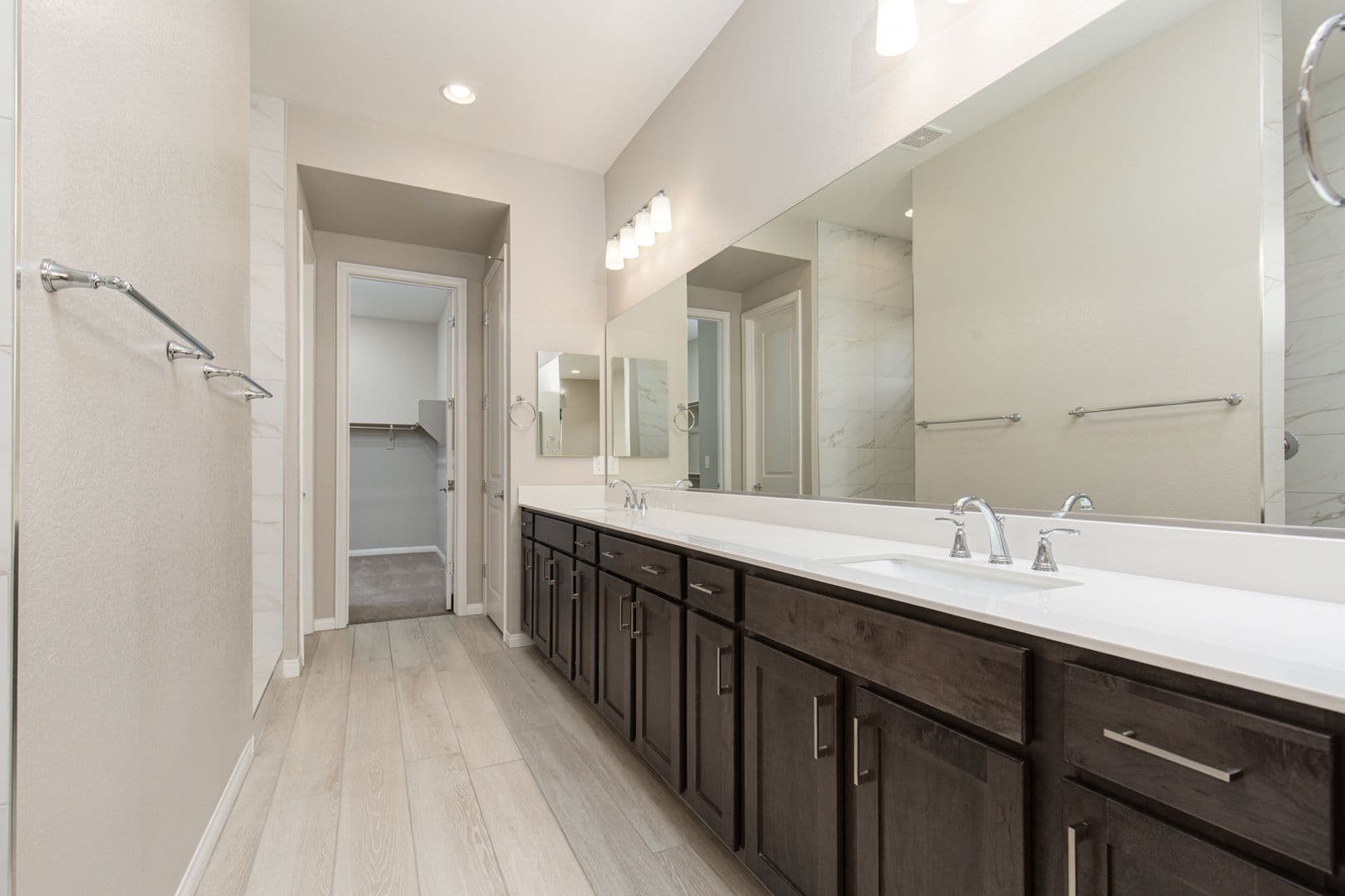 Las Vegas House: 299 Nine Mile Creek Dr
