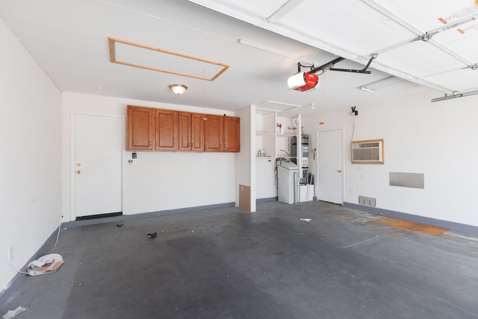 North Las Vegas House: 1109 Deer Horn Ln