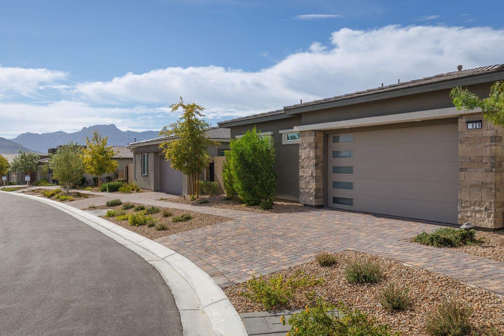 Las Vegas House: 929 Silverfir Ct