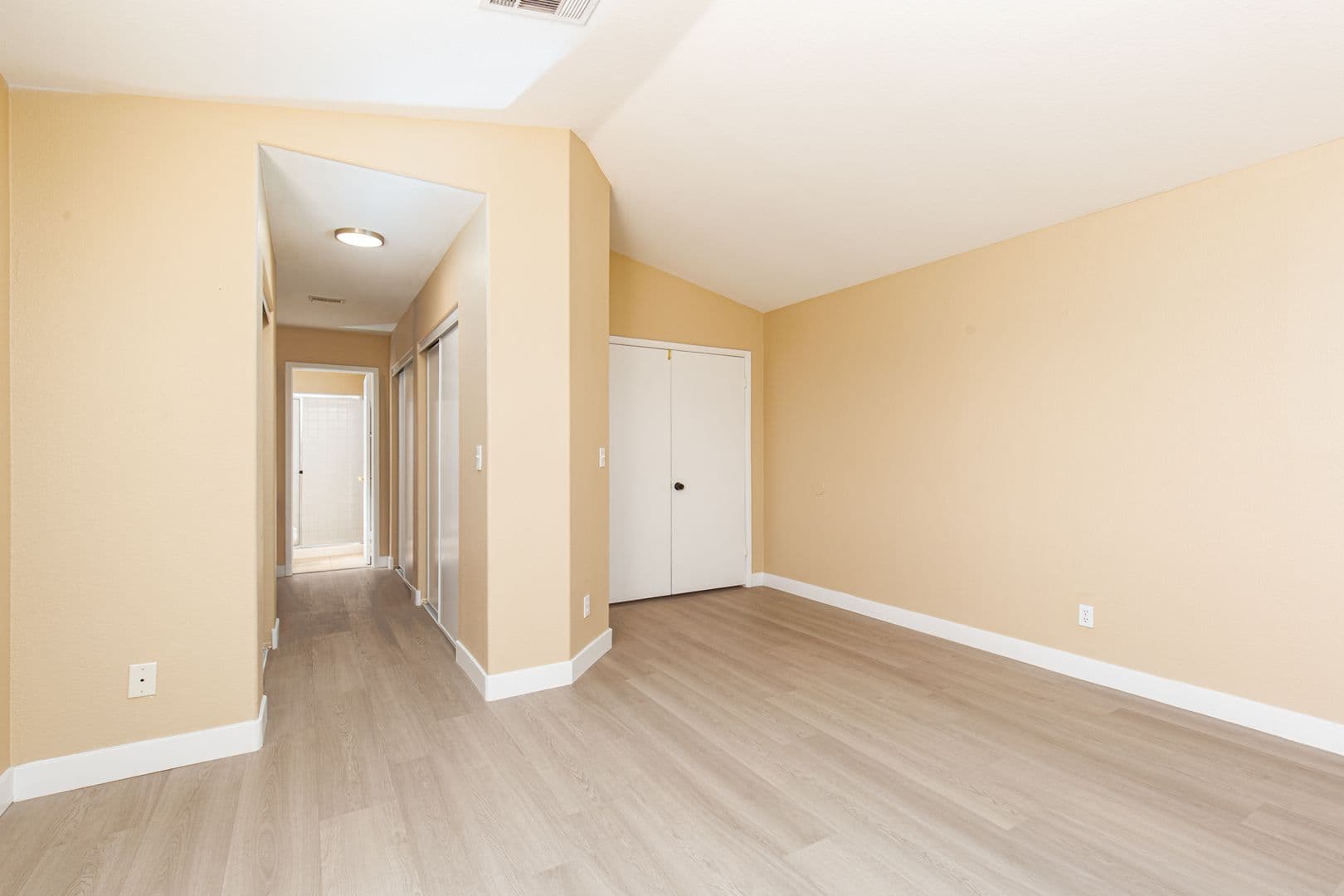 Las Vegas House: 8348 Granite Peak Ct